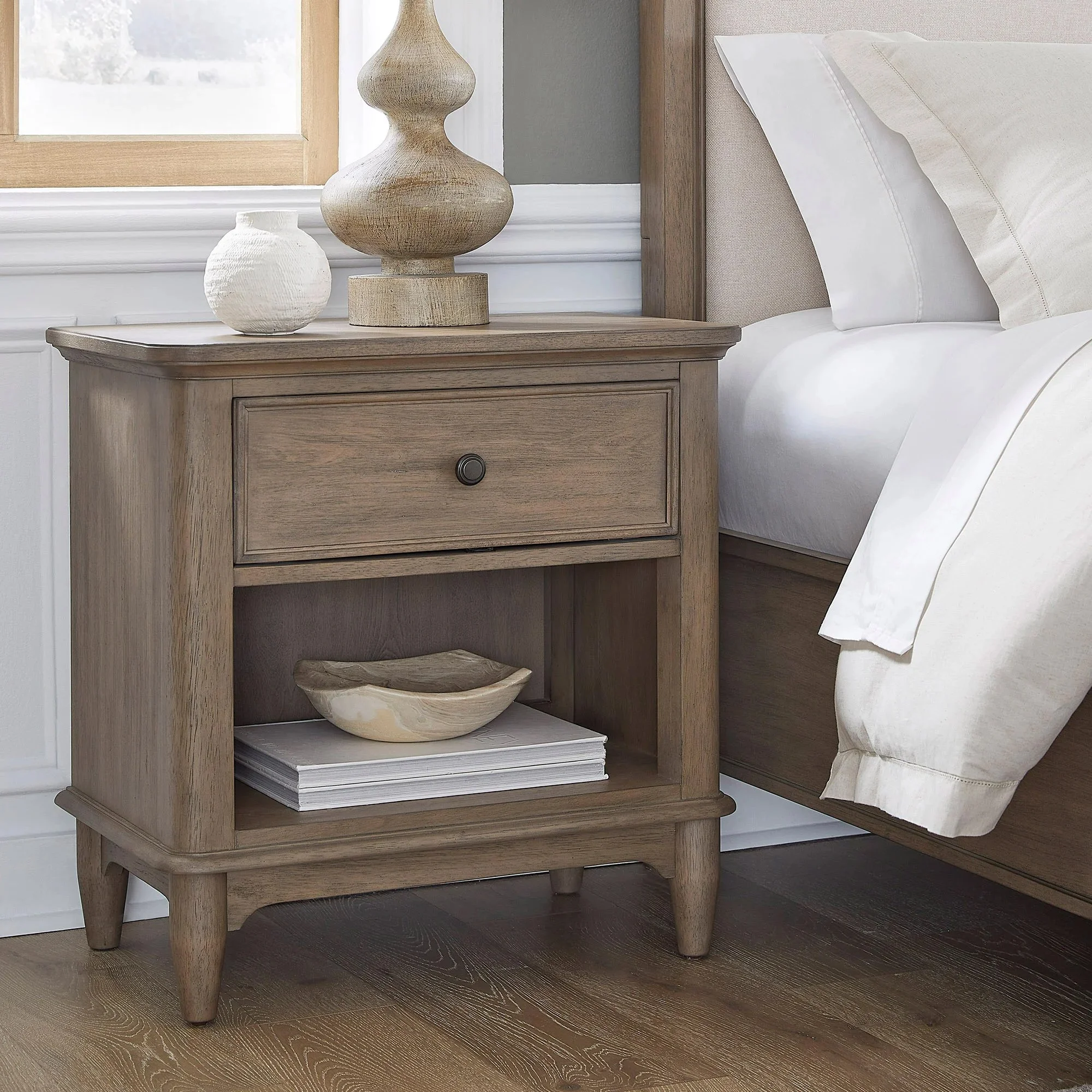 BRUNT アーリーバード Lila Nightstand - 1812661 — Primary Direct
